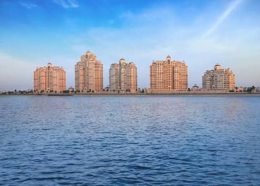 Royal Breeze Residences